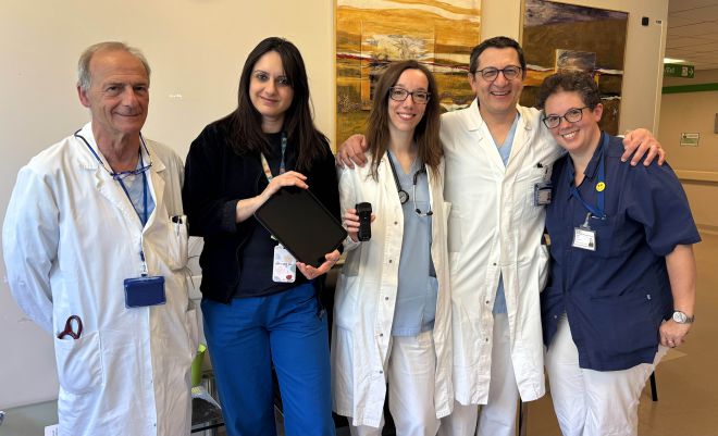 Nefrologia: donazione di un ecografo portatile completo di tablet. I ringraziamenti di una famiglia per la dedizione del personale nella cura